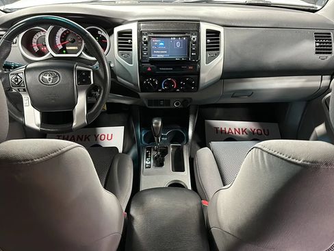 Used 2015 Toyota Tacoma PreRunner w/ TRD Off-Road Package image 18