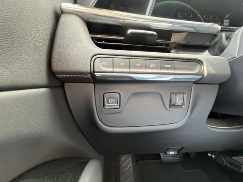 Certified 2021 Cadillac Escalade ESV Premium Luxury AWD/4WD image 24