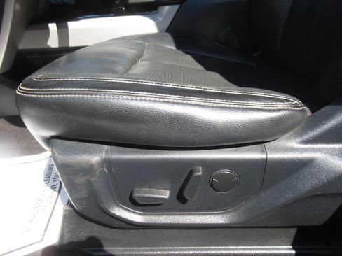 Used 2020 Ford F350 Lariat w/ Lariat Ultimate Package image 23