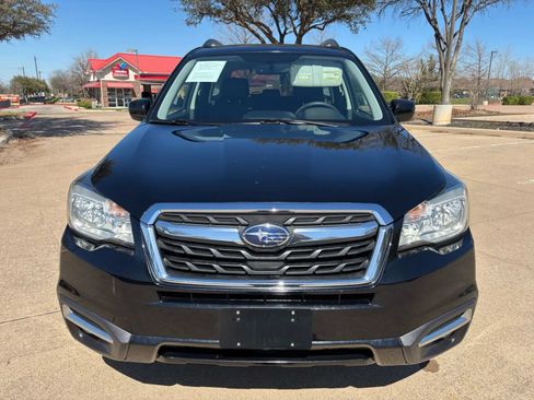 Used 2017 Subaru Forester 2.5i Limited AWD/4WD image 3