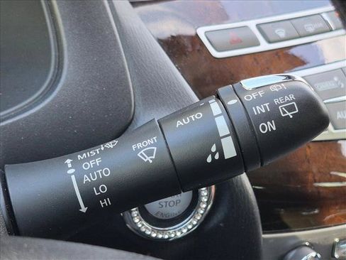Used 2020 INFINITI QX60 Luxe w/ Sensory Package FWD image 12