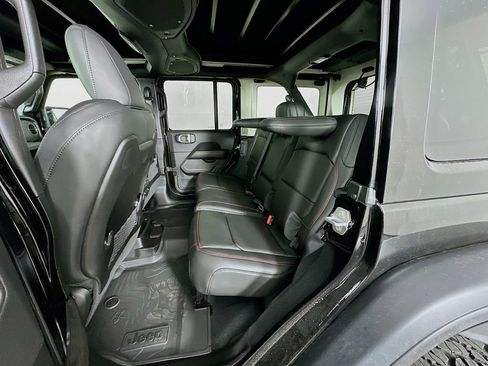 New 2026 Jeep Wrangler Unlimited Rubicon image 32