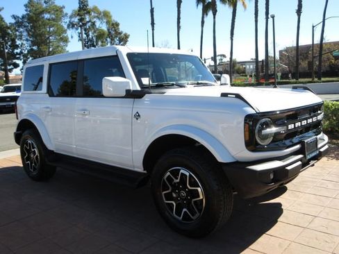 Certified 2025 Ford Bronco Outer Banks image 6