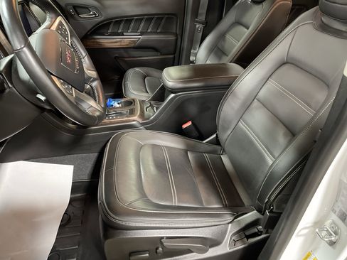 Used 2021 GMC Canyon Denali image 12