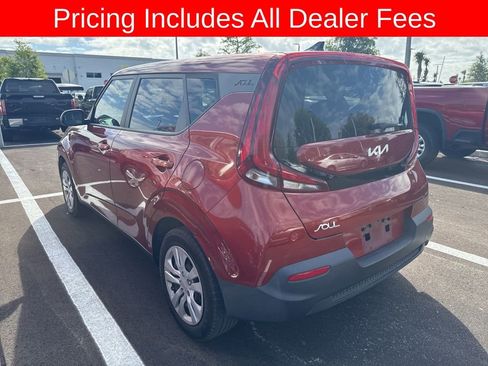 Used 2022 Kia Soul LX FWD image 6