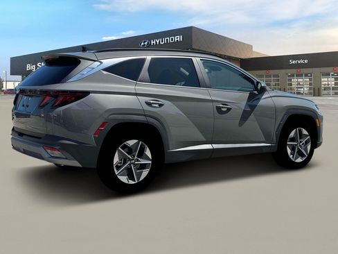 New 2026 Hyundai Tucson SEL FWD image 8