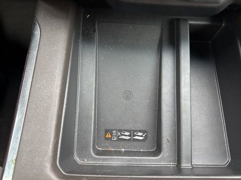 Used 2019 GMC Sierra 1500 SLT w/ SLT Premium Plus Package image 28