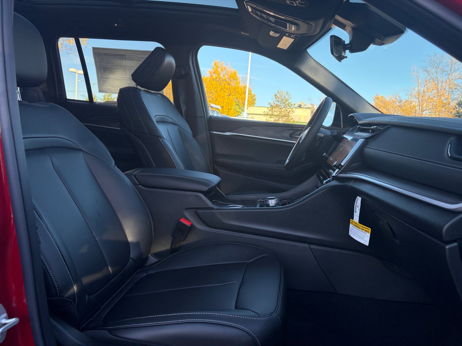New 2027 Jeep Grand Cherokee Limited AWD/4WD image 30
