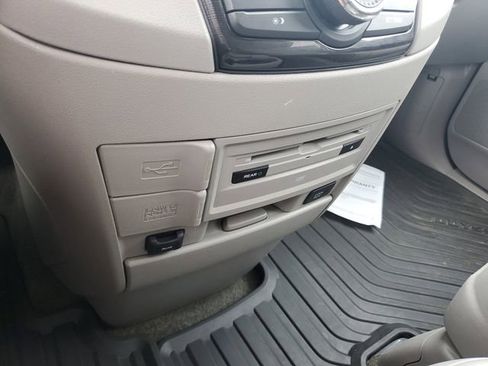 Used 2016 Honda Odyssey Touring Elite image 33