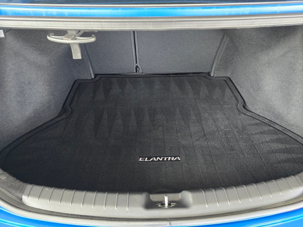 Used 2018 Hyundai Elantra Value Edition w/ Cargo Package FWD image 15