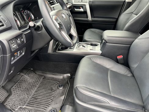 Used 2023 Toyota 4Runner Limited image 15