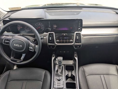 Used 2022 Kia Sorento S w/ Panoramic Sunroof Package FWD image 15