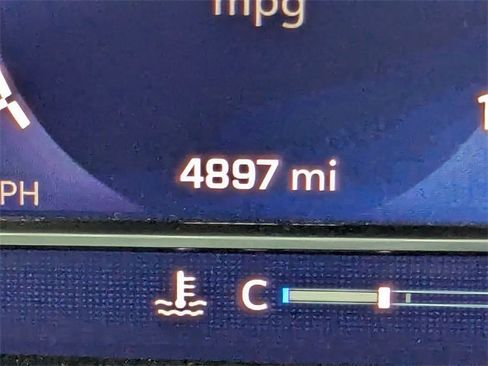 Used 2025 Chevrolet Silverado 1500 LTZ image 24