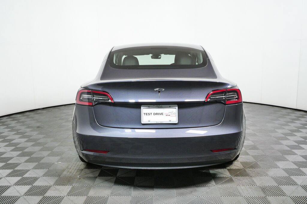 Used 2023 Tesla Model 3 Standard Range RWD image 23