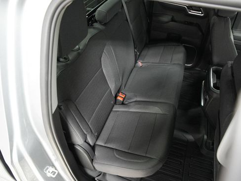 New 2025 GMC Sierra 1500 Elevation image 14