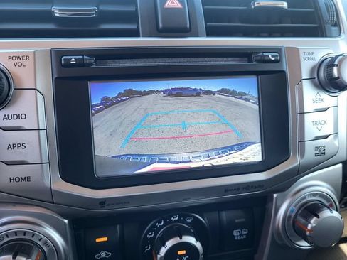 Used 2018 Toyota 4Runner SR5 Premium AWD/4WD image 17
