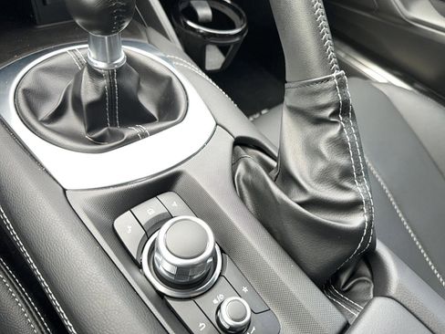 Used 2024 MAZDA MX-5 Miata Grand Touring image 16