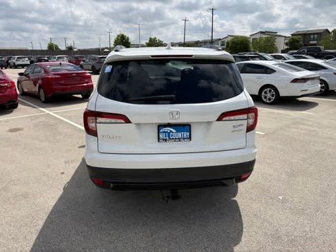 Used 2022 Honda Pilot Sport image 4