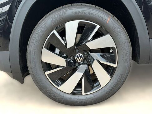New 2026 Volkswagen Atlas Cross Sport SEL AWD/4WD image 11