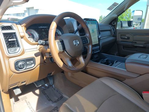 Used 2022 RAM 3500 Limited AWD/4WD image 17