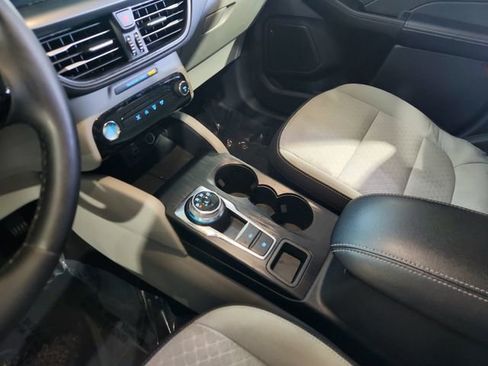Used 2024 Ford Escape Active w/ Tech Pack #1 AWD/4WD image 12