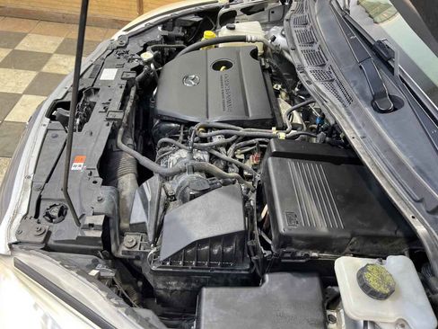 Used 2014 MAZDA MAZDA5 Sport image 28