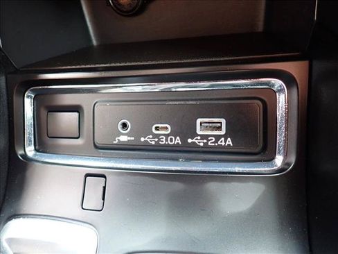 Certified 2025 Subaru Ascent Premium AWD/4WD image 19