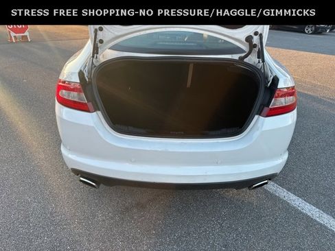Used 2011 Jaguar XF Premium image 7