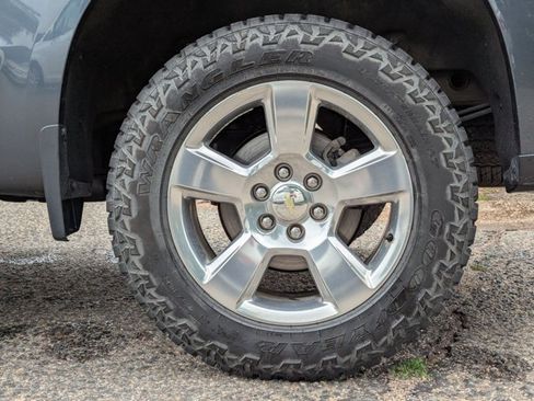 Used 2020 Chevrolet Silverado 1500 LT w/ Texas Edition AWD/4WD image 9