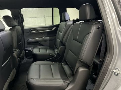 New 2026 GMC Acadia Elevation image 25