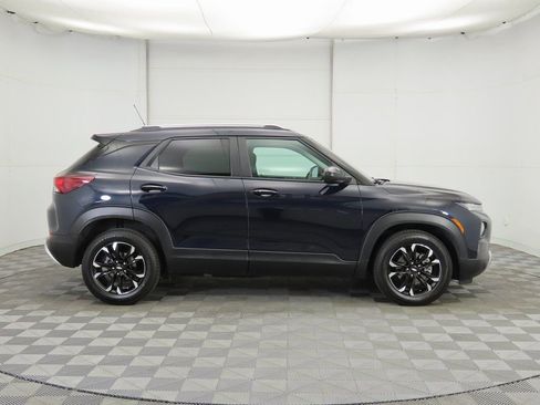 Used 2021 Chevrolet TrailBlazer LT w/ Convenience Package image 4