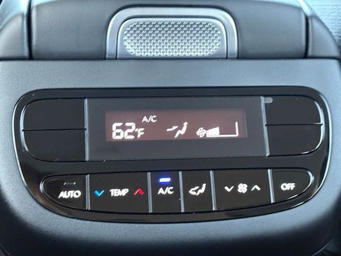 New 2026 Hyundai Ioniq 9 S image 4