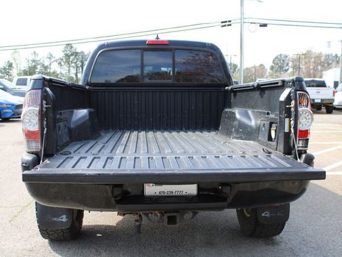 Used 2015 Toyota Tacoma TRD Pro w/ TRD Sport Package image 6