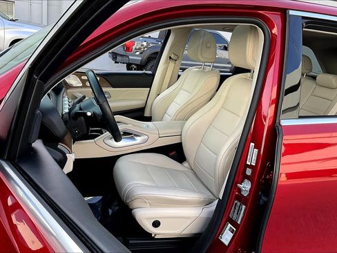 Used 2021 Mercedes-Benz GLE 350 4MATIC w/ Premium Package image 8