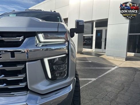 Used 2021 Chevrolet Silverado 2500 LTZ w/ LTZ Premium Texas Edition AWD/4WD image 41