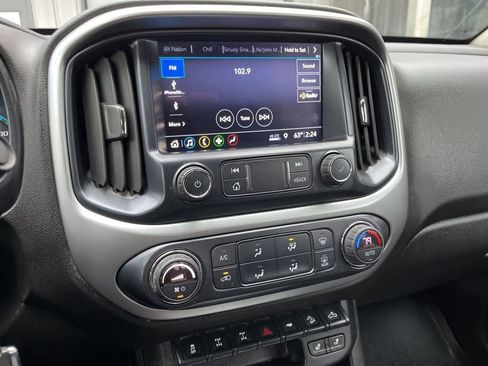Used 2019 Chevrolet Colorado ZR2 image 37