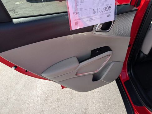 Used 2020 Kia Soul LX image 31