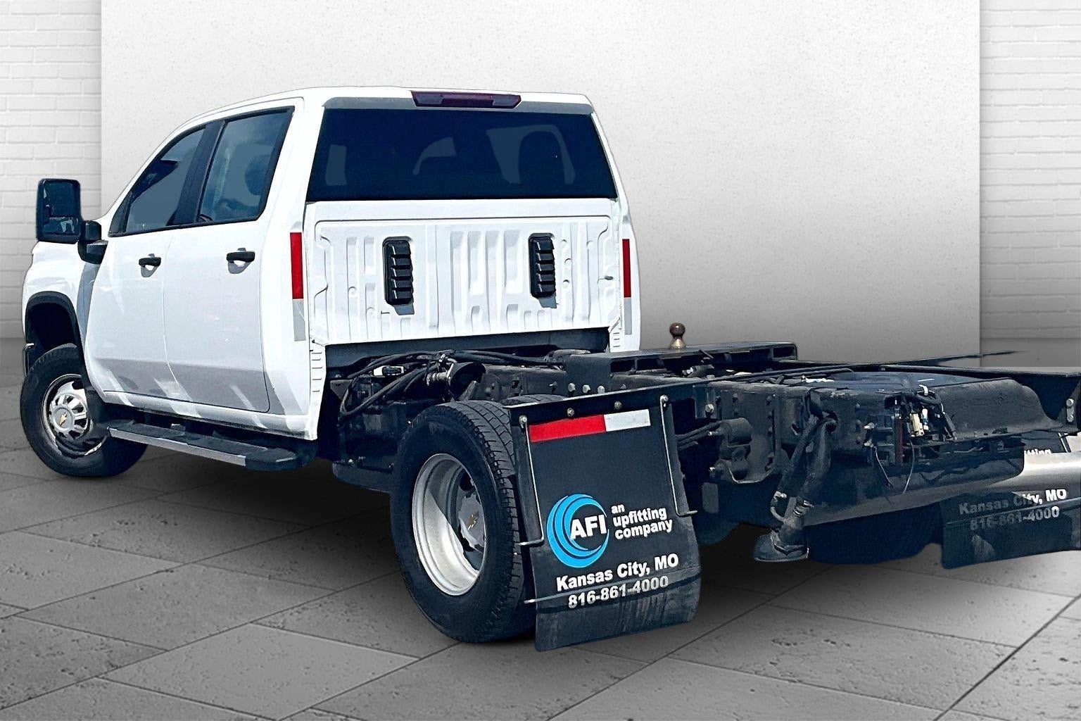 Used 2026 Chevrolet Silverado 3500 W/T AWD/4WD image 9