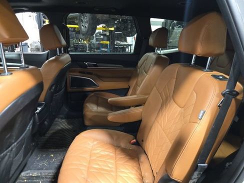 Used 2025 Kia Telluride EX X-Line AWD/4WD image 13