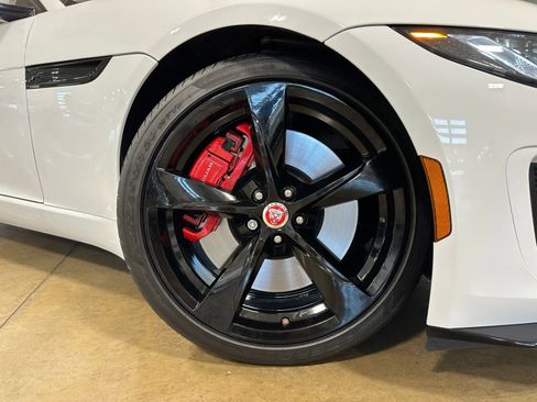 Used 2022 Jaguar F-TYPE Convertible RWD image 18