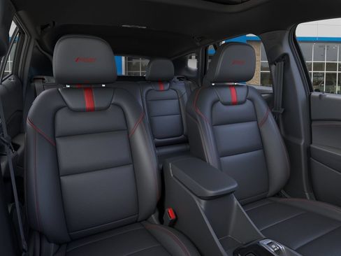New 2026 Chevrolet Trax RS w/ Sunroof Package FWD image 16