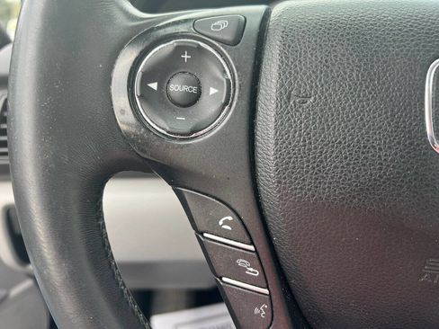 Used 2015 Honda Accord EX-L image 25