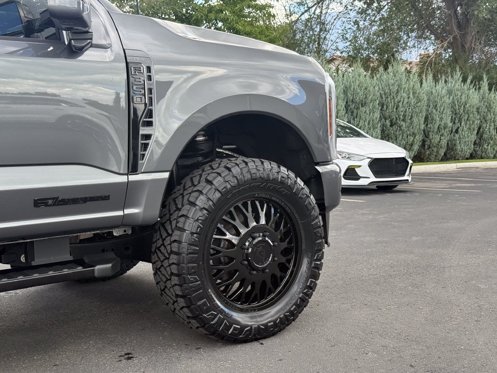 Used 2026 Ford F350 Lariat AWD/4WD image 7