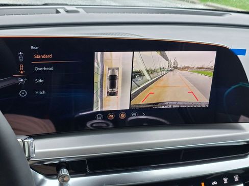 New 2026 Cadillac Lyriq Sport image 27