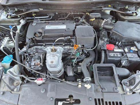 Used 2015 Honda Accord Sport image 21