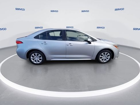 Used 2020 Toyota Corolla LE FWD image 9