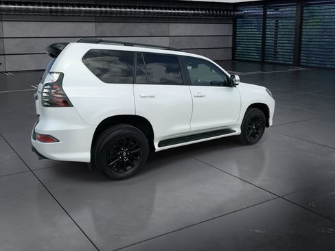 Certified 2023 Lexus GX 460 w/ Black Line Special Edition AWD/4WD image 8