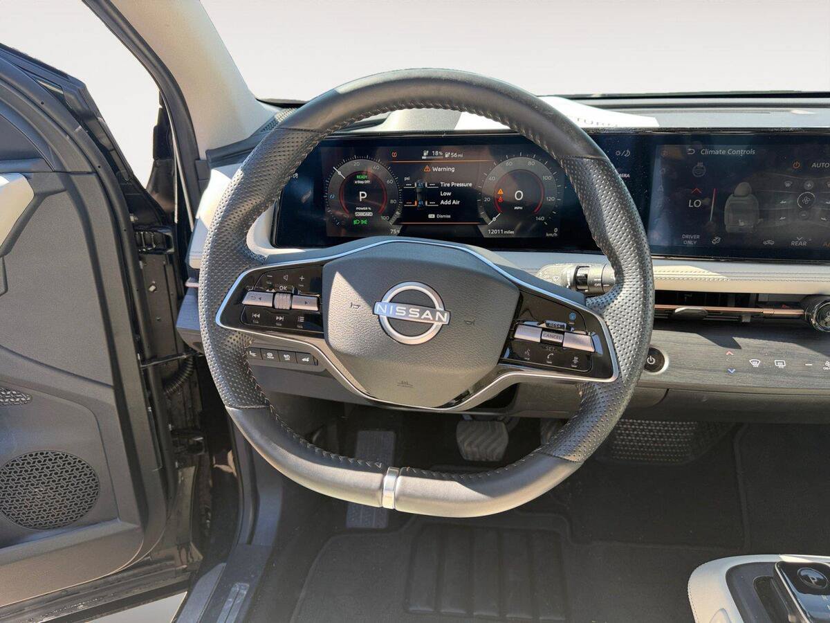 Used 2024 Nissan Ariya AWD image 12