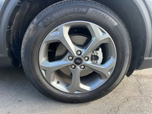Used 2025 Ford Escape ST-Line AWD/4WD image 5