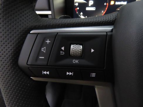 New 2025 Mitsubishi Outlander SE image 12